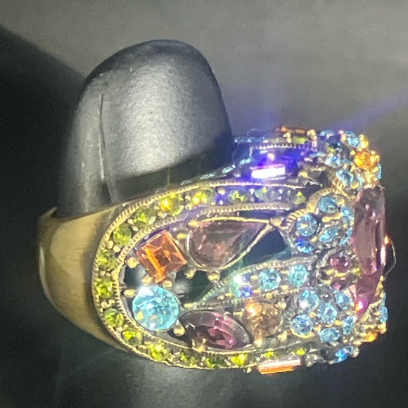 Elegant Pink and Blue Gemstone Heidi Daus ‘Damselfly’ Ring - Picture 3 of 3